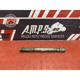 Axe de roue arriere 