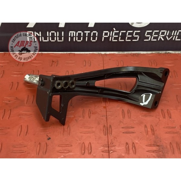 Platine repose pied passager droite Yamaha 800 FZ8 2010 à 2016 