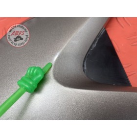 Cache plastique sous selle droit 