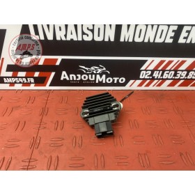 Regulateur de tension 