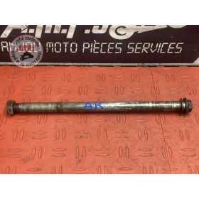 Axe de roue arriere 