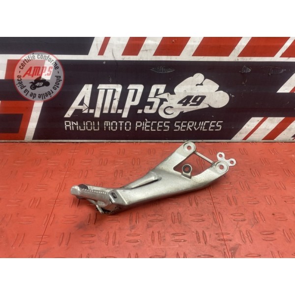 Platine repose pied passager droite Honda CBR 1100 XX Super Blackbird 1997 à 1998 