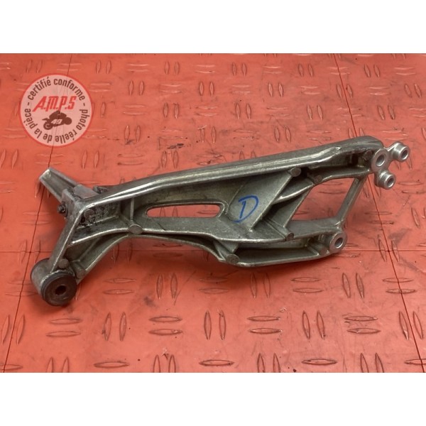 Platine repose pied passager droite Honda CBR 1100 XX Super Blackbird 1997 à 1998 