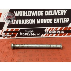 Axe de roue arriere 