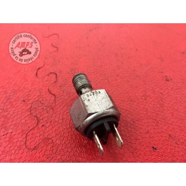 Contacteur stop arriereSPEED105011BN-889-HKH2-E41126475used