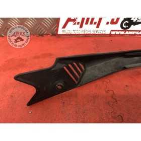 Cache sous reservoir gaucheER6F12CE-924-LSB7-A31135685used