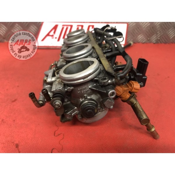 Rampe d'injection Yamaha FJR 1300 2001 à 2005 5VS