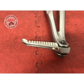 Platine repose pied passager droite Yamaha R1 2007 à 2008 4C8