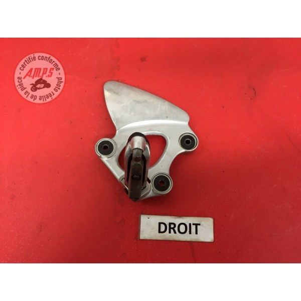 Platine repose pied droiteGSXF75098CR-961-CMB6-A11154267used