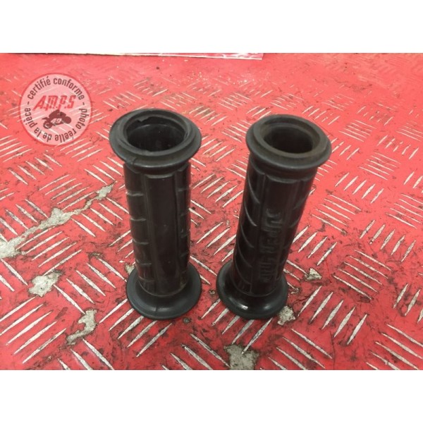 Revetement de poignée Suzuki GSX 1100 F 1987 à 1994GSXF1100932841-WM-49B6-B31154637used