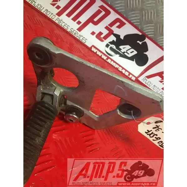 Platine repose pied droit 750 GSXF