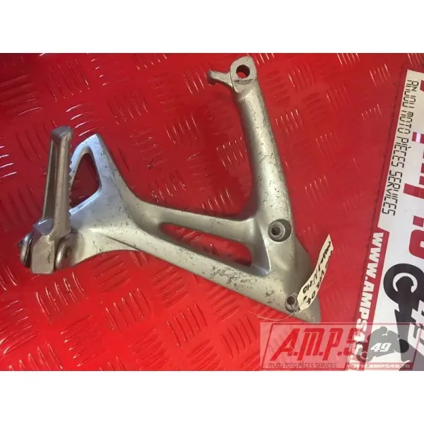 Platine repose pied passager droite 800 VFR 06 - 13- pièce moto occasion