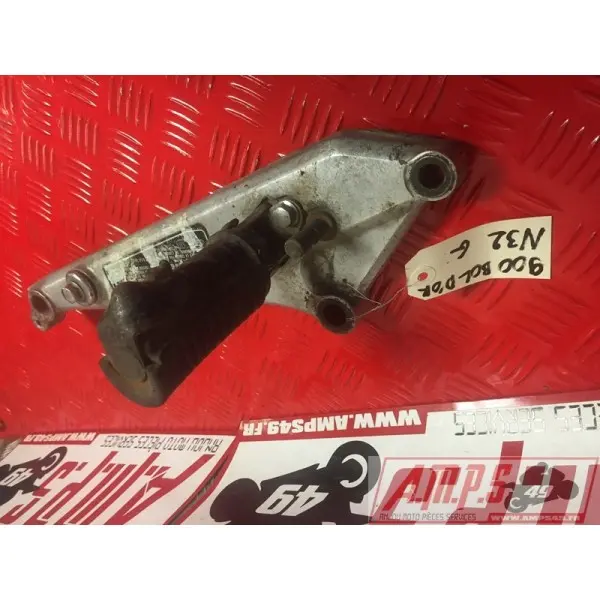 Platine repose pied gauche 900 Bol d'or- pièce moto occasion