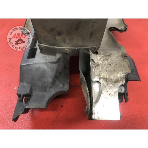 Passage de roue + bac à batterieVFR80002AH-301-KBH6-D41202661used