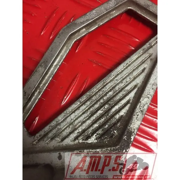 Platine repose pied gauche 750 GPX- pièce moto occasion