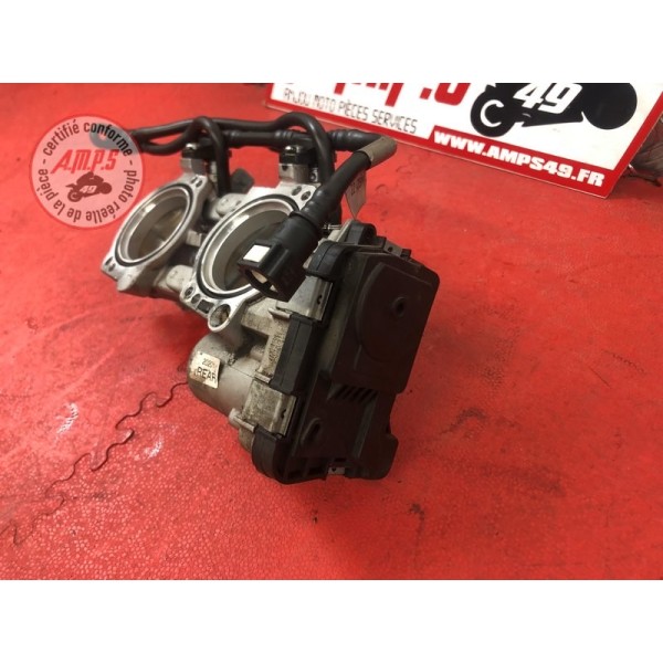 Rampe d'injection RearRSV412CK-903-MCH8-C01269447used