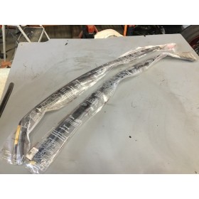 Paire de spoiler de vitre avantVOITLEONROUGELOT:B1147917used