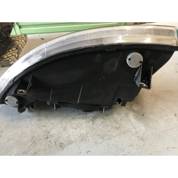 Optique de phare avant droit 2 Seat Leon FR 1.9 TDI 150 2001 à 2006