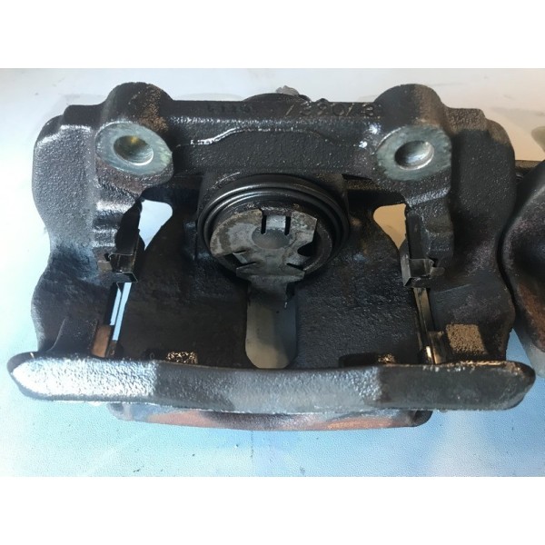 Etrier de frein avantVOITPOLOBLEULOT:A1148177used