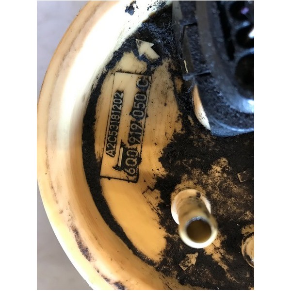 Pompe a carburantVOITIBIZANOIRLOT11147127used