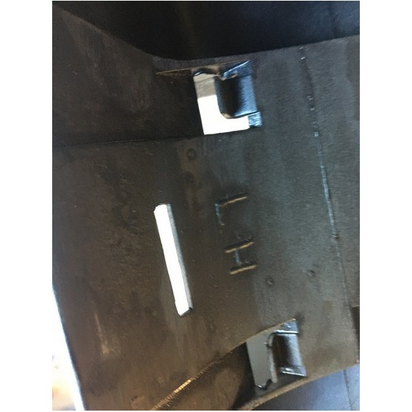 Bas de caisse gaucheVOITIBIZANOIRLOT11147201used