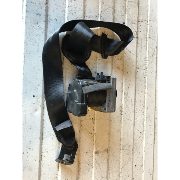 Prétensionneur 2VOITLEONNOIRLOT:E1147635used