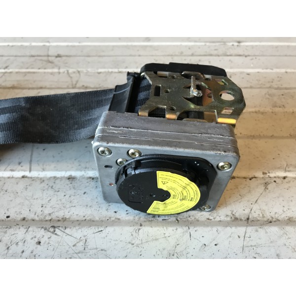 Prétensionneur 2VOITLEONNOIRLOT:E1147635used