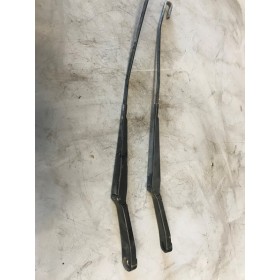 Bras d essuie glaceVOITIBIZANOIRLOT:D1147455used