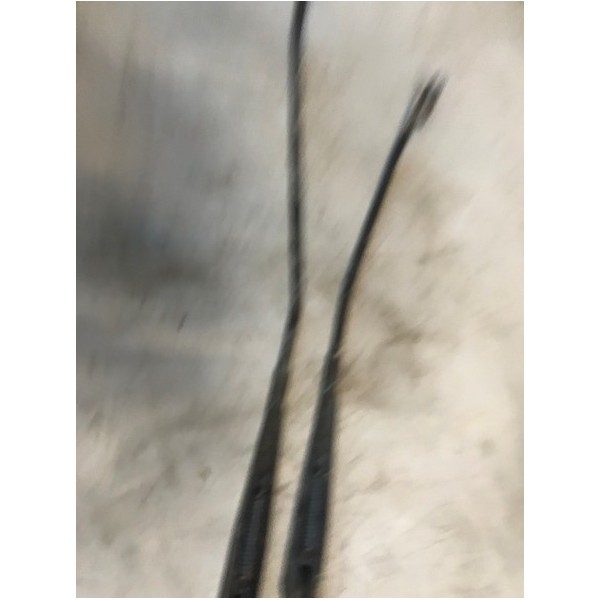 Bras d essuie glaceVOITIBIZANOIRLOT:D1147455used