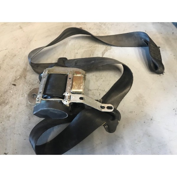 Pretensionneur de ceinture 6VOITIBIZANOIRLOT:D1147517used