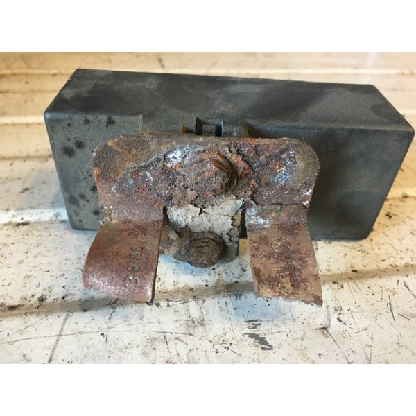 Relais de ventilateurVOITIBIZANOIRLOT:D1147541used