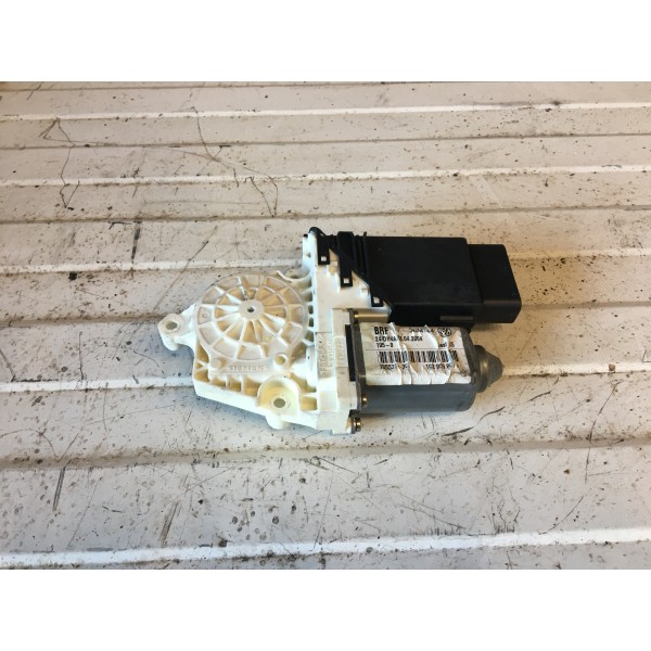 Moteur de leve vitreVOITLEONNOIRLOT:E1147675used
