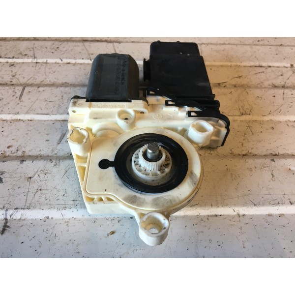 Moteur de leve vitreVOITLEONNOIRLOT:E1147675used