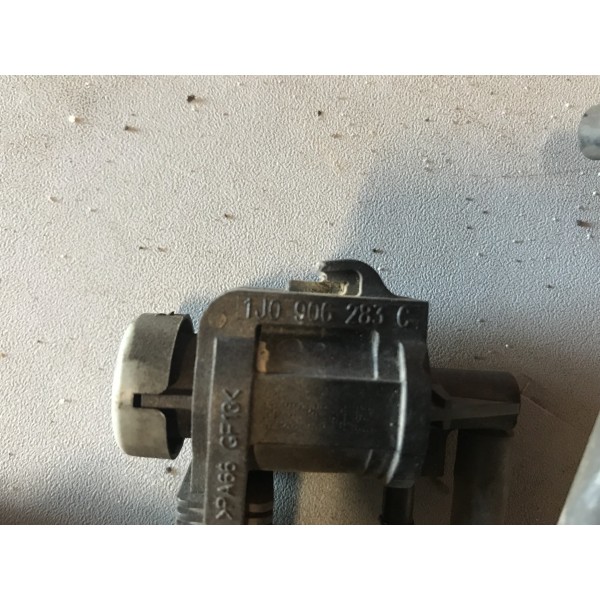 Transmetteur de pressionVOITLEONNOIRLOT:E1147695used