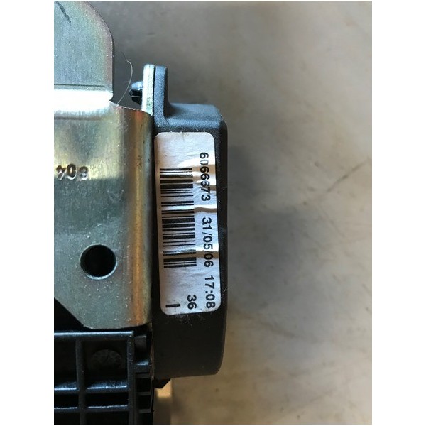 Pretensionneur de ceinture 2VOITIBIZANOIRLOT11147139used