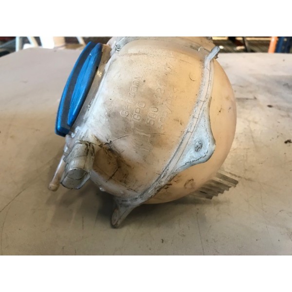 Bocal de liquide de refroidissementVOITIBIZANOIRLOT11147217used