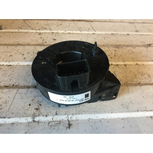 Centre volant de direction support de comodoVOITIBIZANOIRLOT:D1147367used