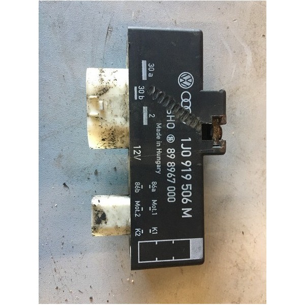 Relais de ventilateurVOITIBIZANOIRLOT11147223used