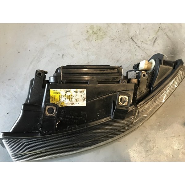 Optique de phare avant gauche 2VOITLEONROUGELOT:B1148021used