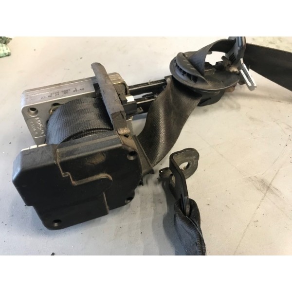 Pretensionneur de  ceinture 1VOITLEONROUGELOT:B1147893used
