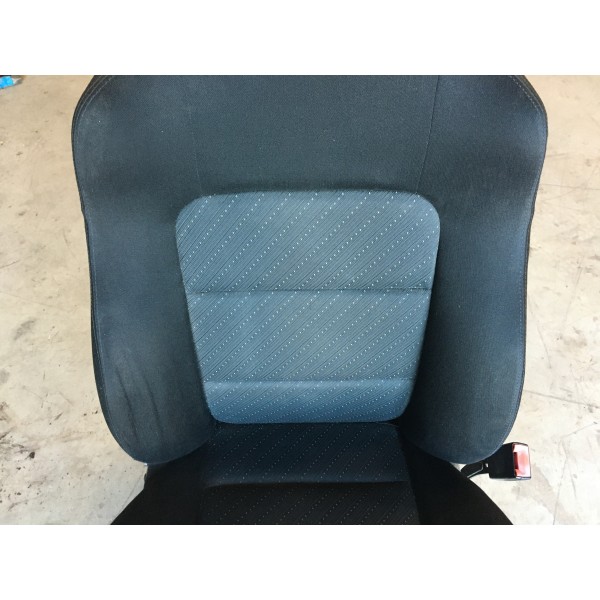 Siège passagerVOITLEONNOIRLOT:E1147727used