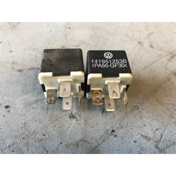 Relais 3VOITLEONROUGELOT:B1148005used