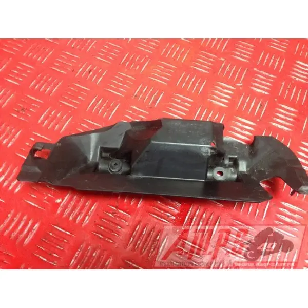 Plastique dans cadre SV 650 03 04 05 06 07 08 09