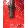 Axe de roue arriere 900 XJ Diversion 4KM 95 96 97 98 99 00 01 02 03