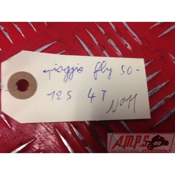 Cache plastique Piaggio Fly- pièce moto occasion