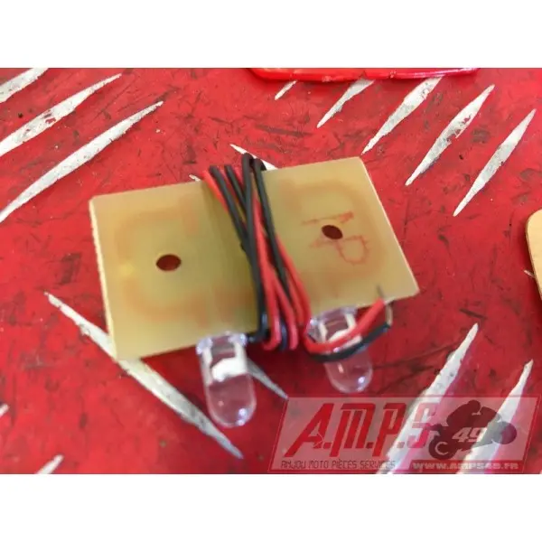 Feux arrière a LED adaptable- pièce moto occasion
