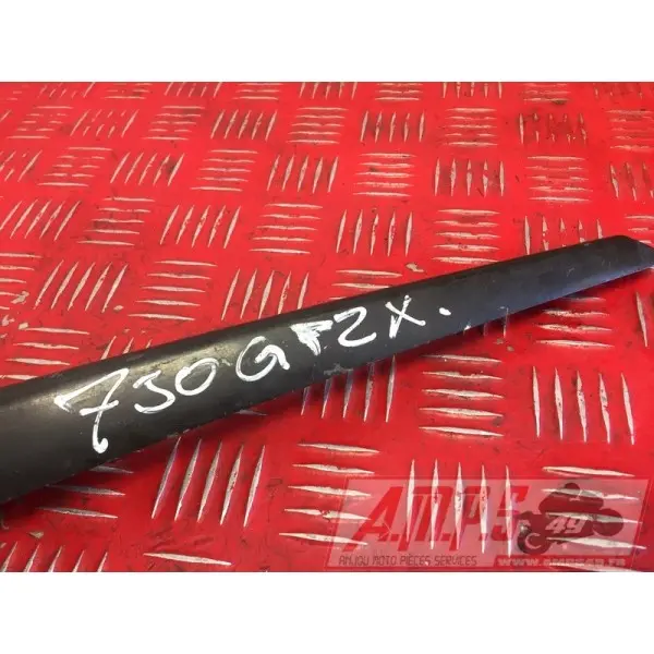 Poignée passager 750 GPZX- pièce moto occasion