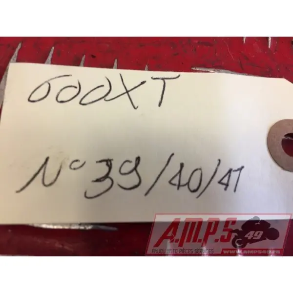 Lot de cales pieds 600 XJ