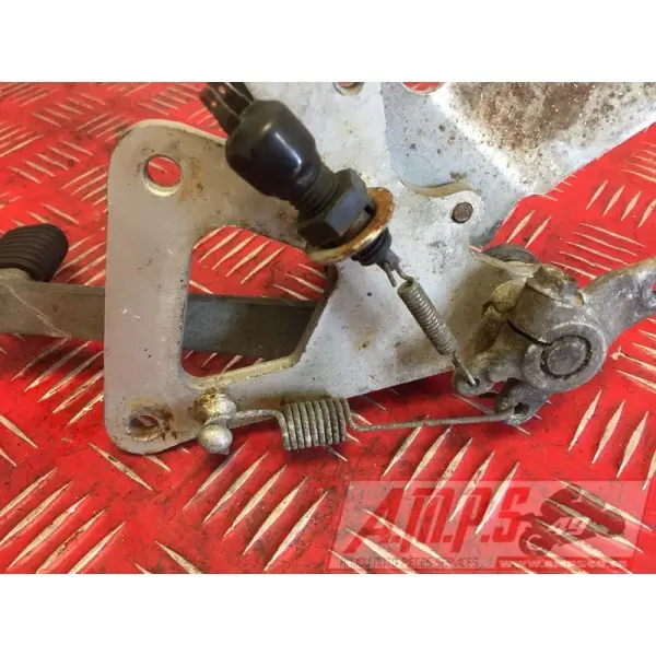 Platine repose pied droite avec pédal de frein 500 GSE 1989 à 2000