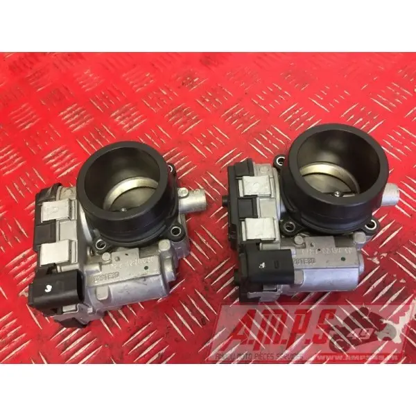 Rampe d'injection 821 Hyperstrada 2013 à 2016